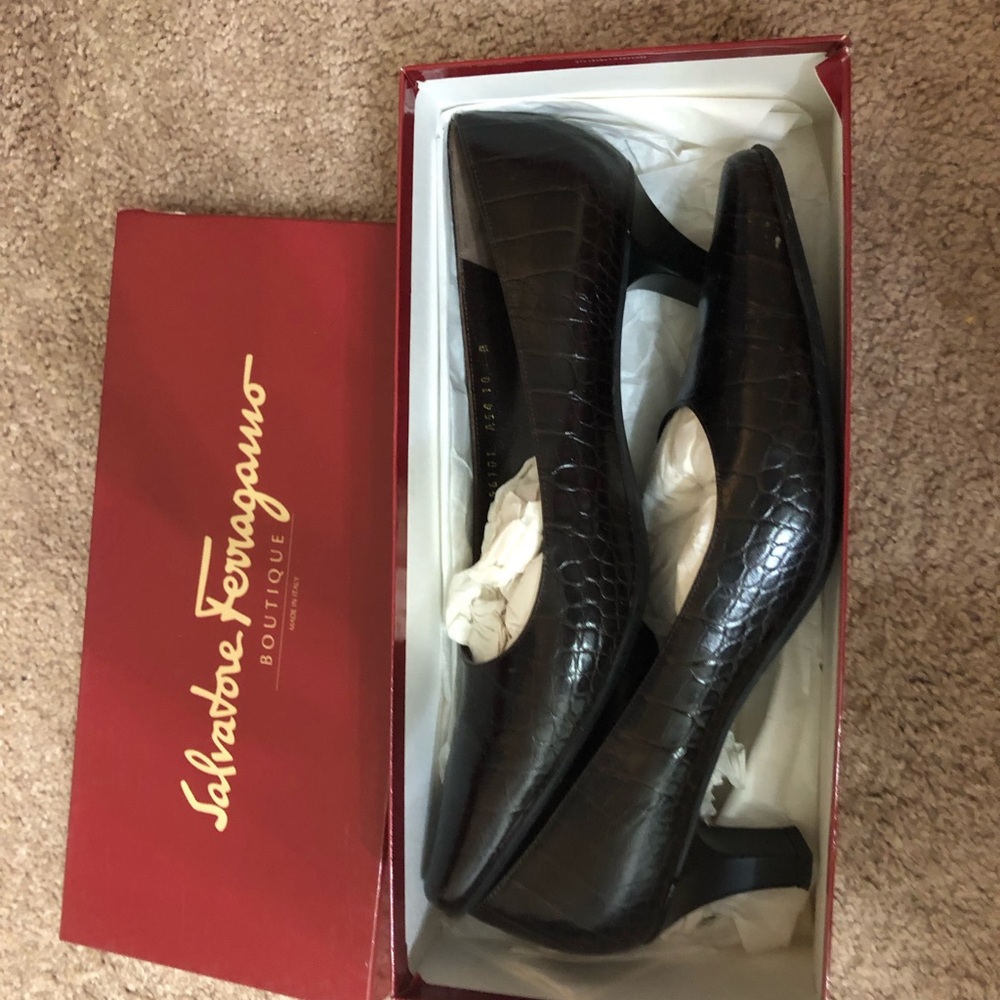 Salvatore Ferragamo Dali Crocodile heels